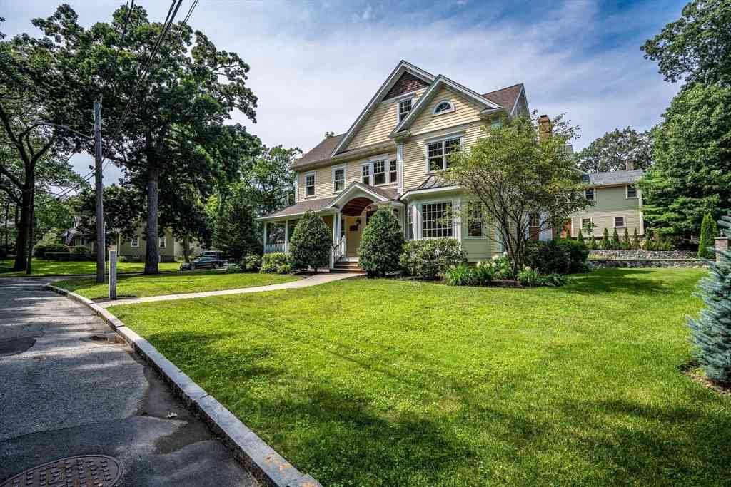 Homes For Rent - 52 North Border Rd.<br/> Winchester, MA 01890