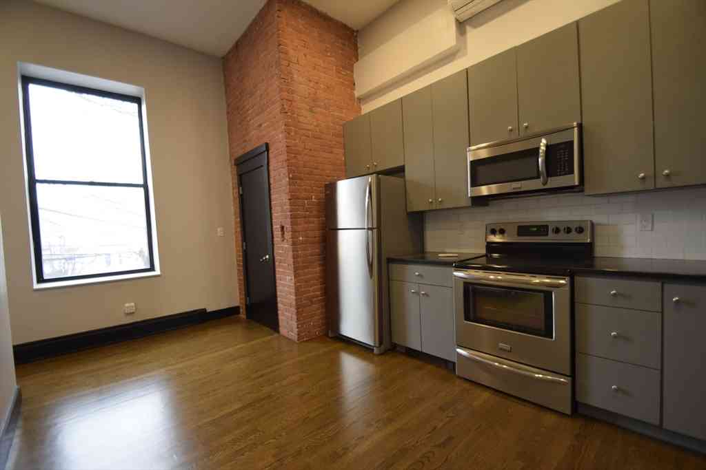 Apartment For Rent - 444 Western Ave #3<br/> Boston, MA 02135
