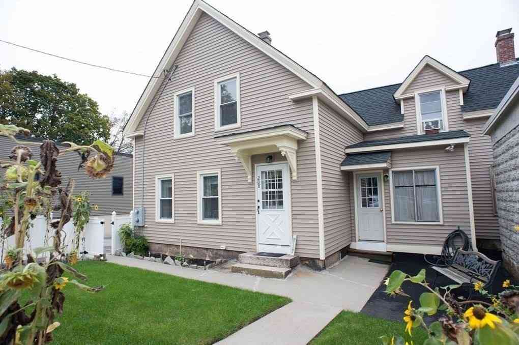 Multifamily For Rent - 208-210 Church St<br/> Northbridge, MA 01588