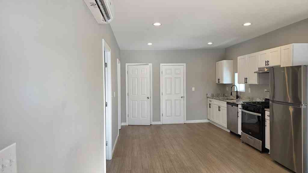 Apartment For Rent - 31 Hicks St #1<br/> New Bedford, MA 02740