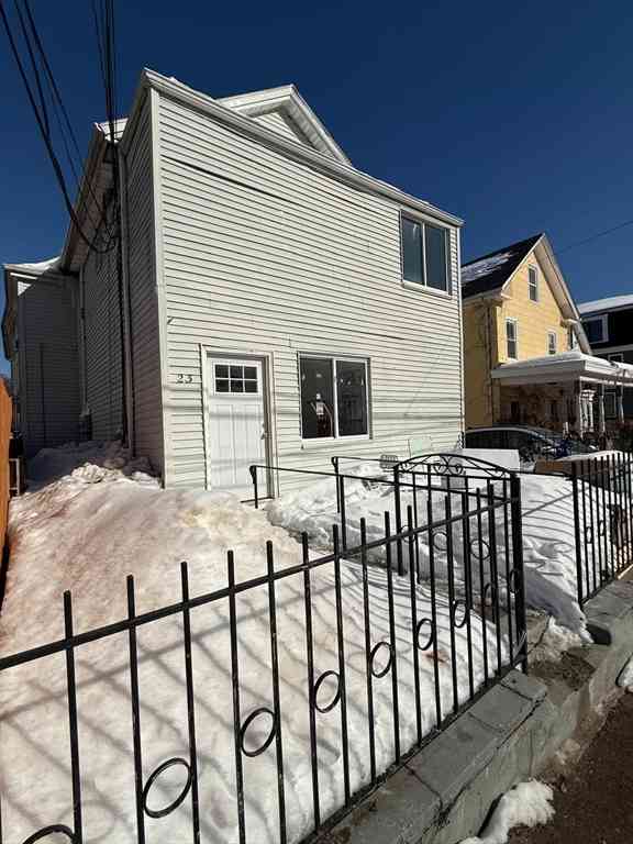 Apartment For Rent - 23 Auburn Ave #2<br/> Somerville, MA 02145