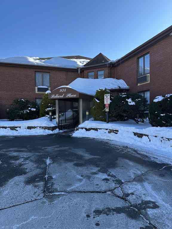 Condo For Rent - 934 Southern Artery #110<br/> Quincy, MA 02169