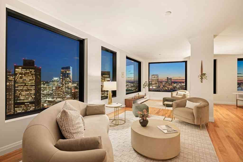 Condo For Sale - 110 Sudbury Street #3702<br/> Boston, MA 02114
