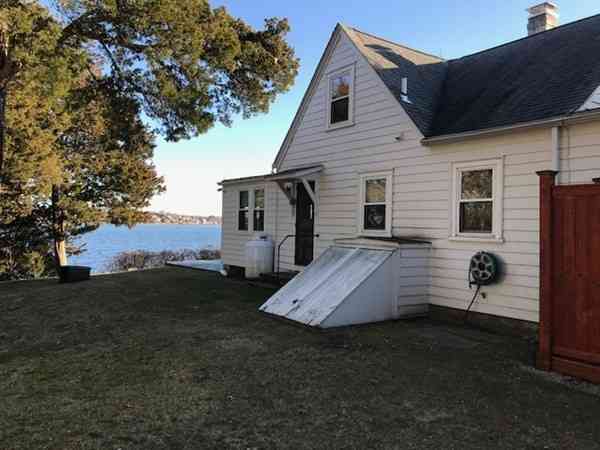 Homes For Rent - 206 Cadmans Neck Road #VAC RENTAL<br/> Westport, MA 02790