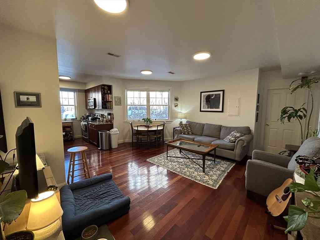 Apartment For Rent - 43 Pitman St #303<br/> Somerville, MA 02143