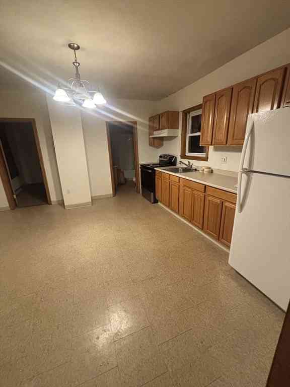 Apartment For Rent - 458 Bay #3<br/> Taunton, MA 02780