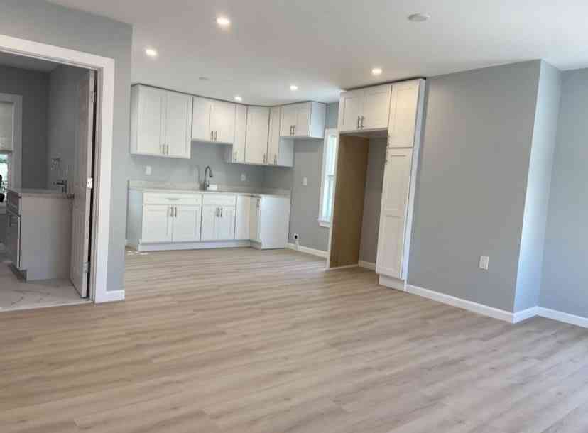 Apartment For Rent - 58 Ford St #2<br/> Fall River, MA 02070