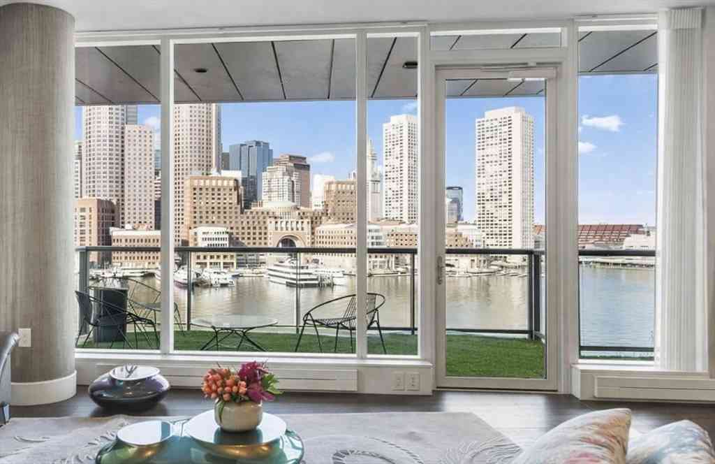Condo For Sale - 22 Liberty Dr #7M<br/> Boston, MA 02210
