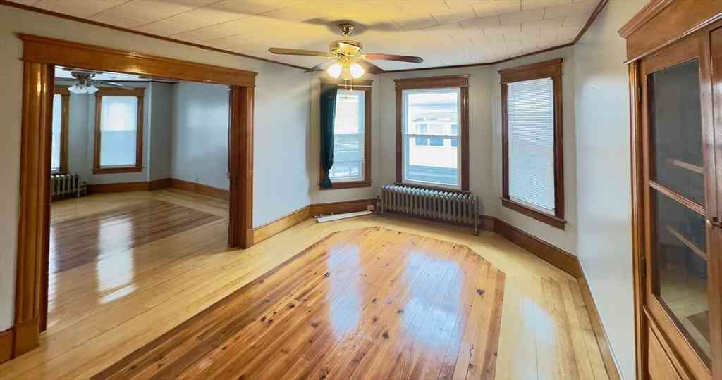 Apartment For Rent - 168 Oak St #2<br/> Gardner, MA 01440