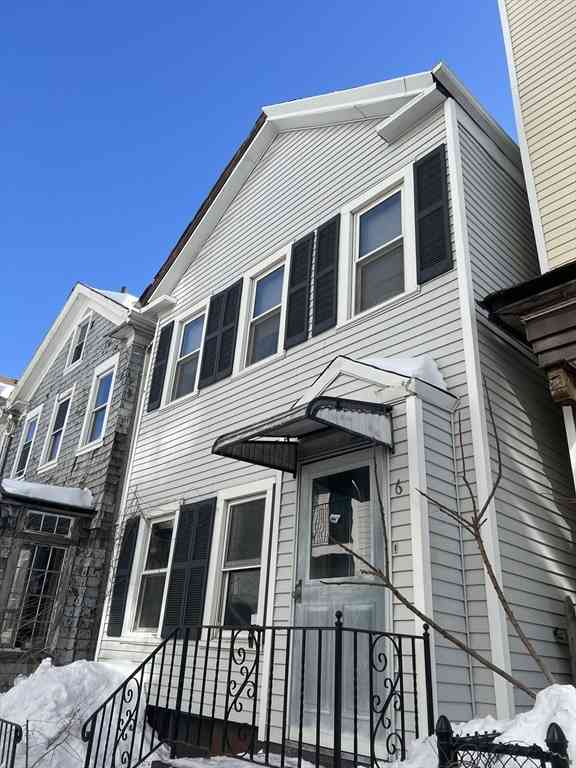 Homes For Sale - 6 Glover Ct<br/> Boston, MA 02127