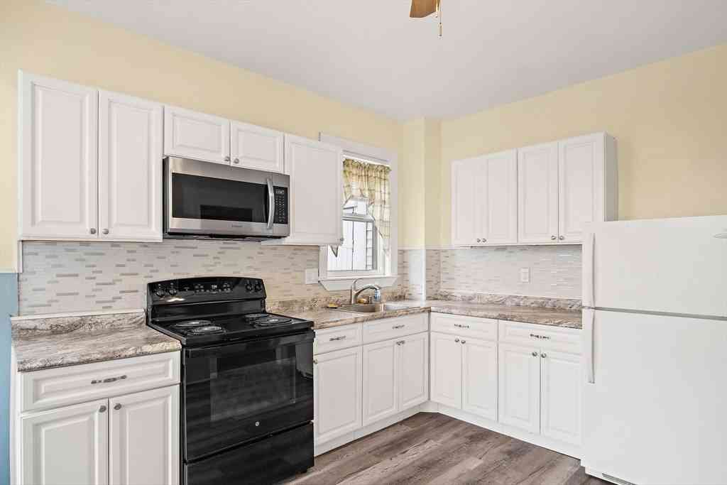 Apartment For Rent - 100 North Franklin #2<br/> Holbrook, MA 02343