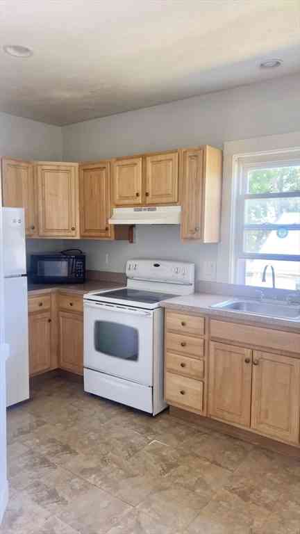 Apartment For Rent - 00 Confidential #00<br/> Brockton, MA 02301