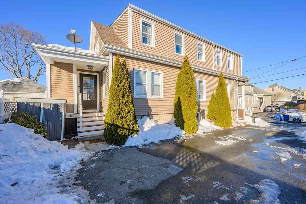 Homes For Sale - 29 Waldo St<br/> Bristol County, New Bedford, MA 02745