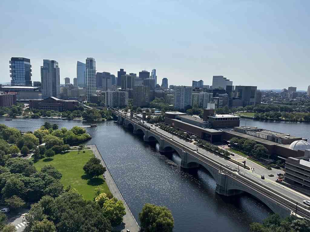 Condo For Rent - 8 Museum Way #2405<br/> Cambridge, MA 02141