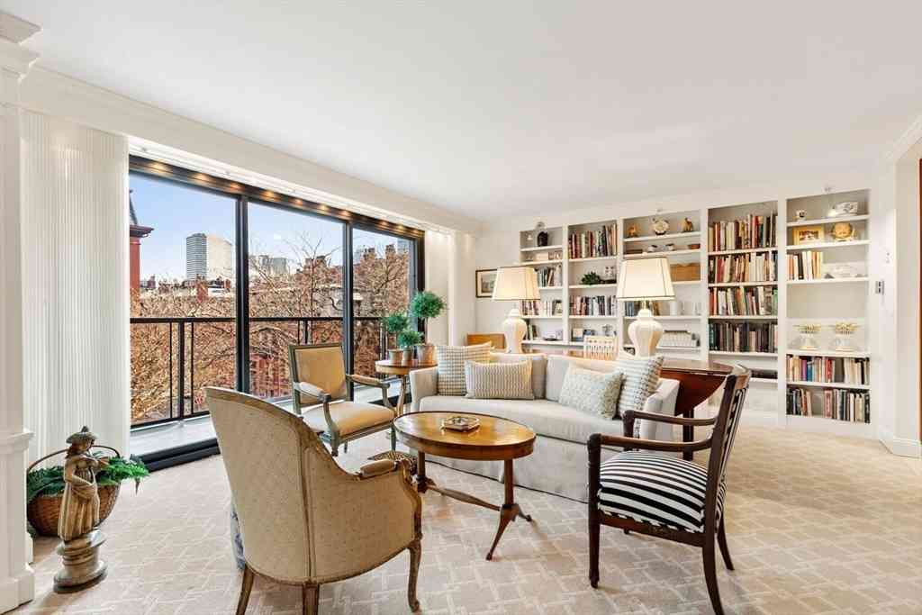 Condo For Rent - 180 Beacon Street #4A<br/> Boston, MA 02116