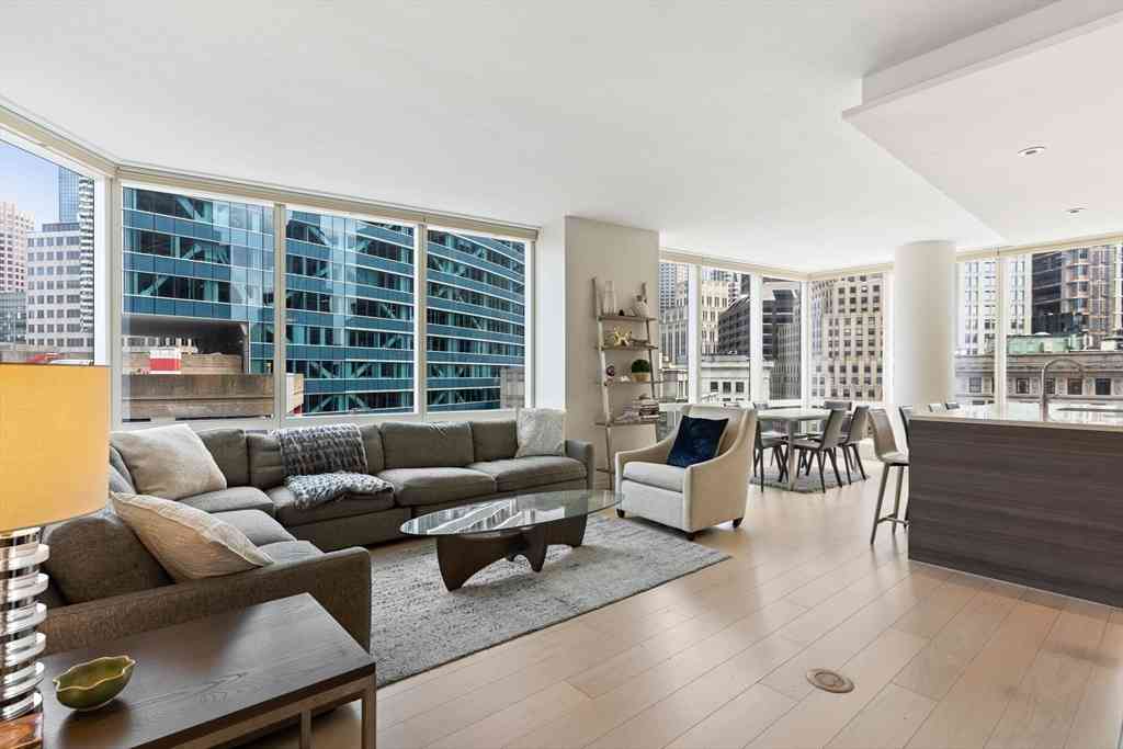 Condo For Sale - 1 Franklin St #1208<br/> Boston, MA 02110