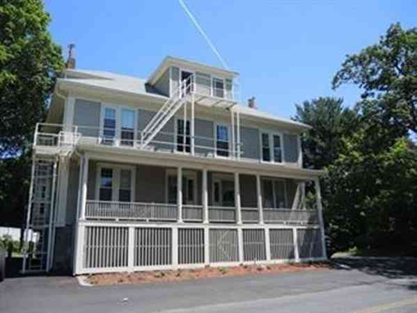 Apartment For Rent - 63 Oak St #B<br/> Needham, MA 02492