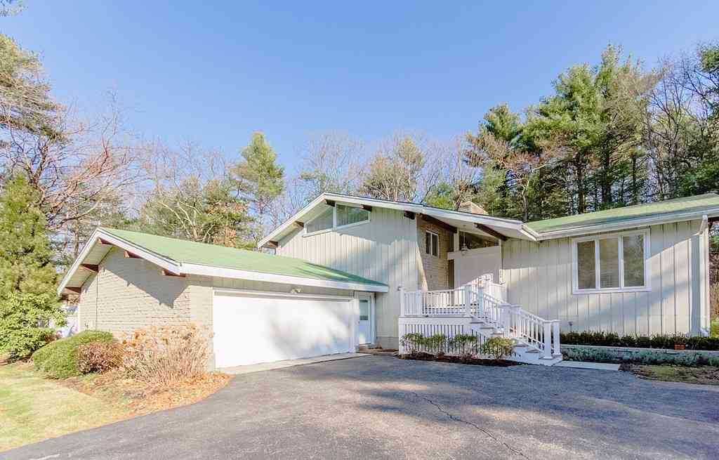 Homes For Rent - 264 Country Way<br/> Needham, MA 02492