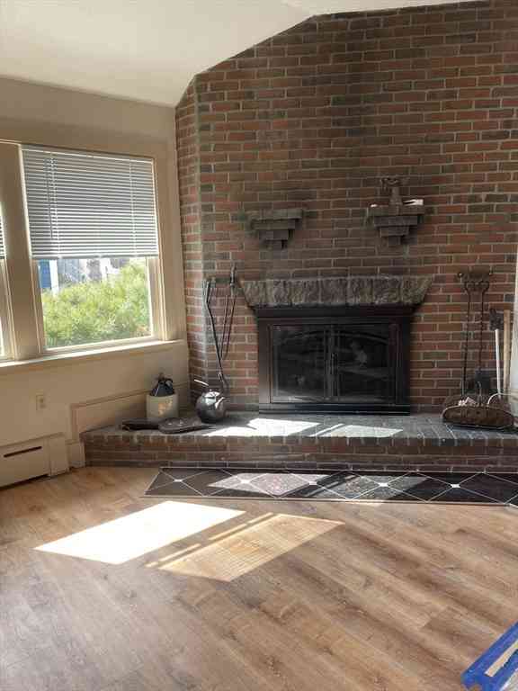 Apartment For Rent - 374 Main Street #2<br/> Gloucester, MA 01930