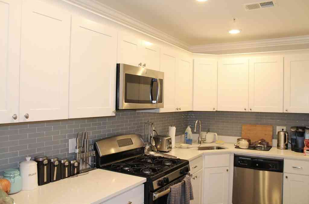 Apartment For Rent - 34 Circuit St #B<br/> Boston, MA 02119