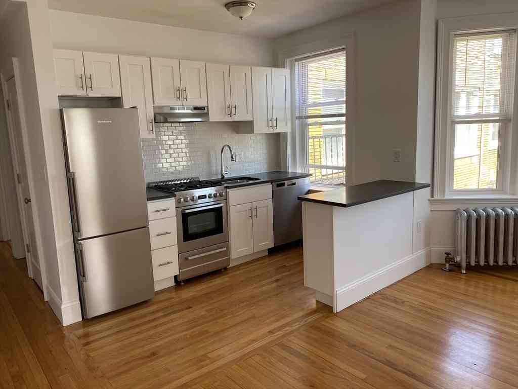 Apartment For Rent - 475 Highland #3<br/> Malden, MA 02148