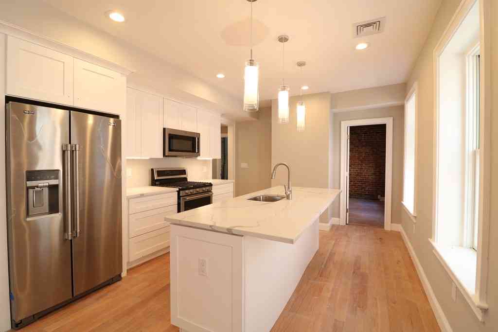 Condo For Rent - 422 Hanover St #5<br/> Boston, MA 02113