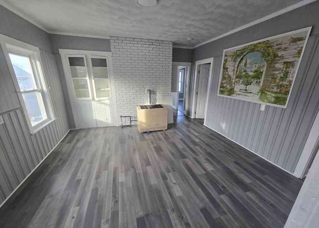 Apartment For Rent - 351 Tecumseh St #2<br/> Fall River, MA 02721