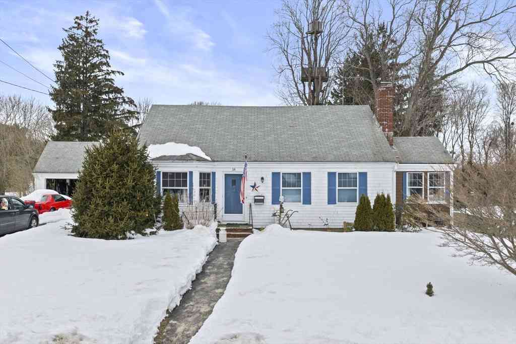 Homes For Sale - 14 Russell Ave<br/> Plymouth County, Plymouth, MA 02360