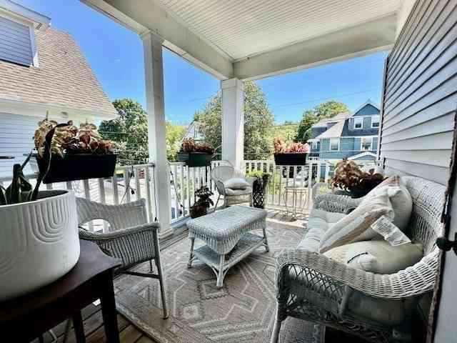 Apartment For Rent - 305 Cabot St. #4<br/> Newton, MA 02460