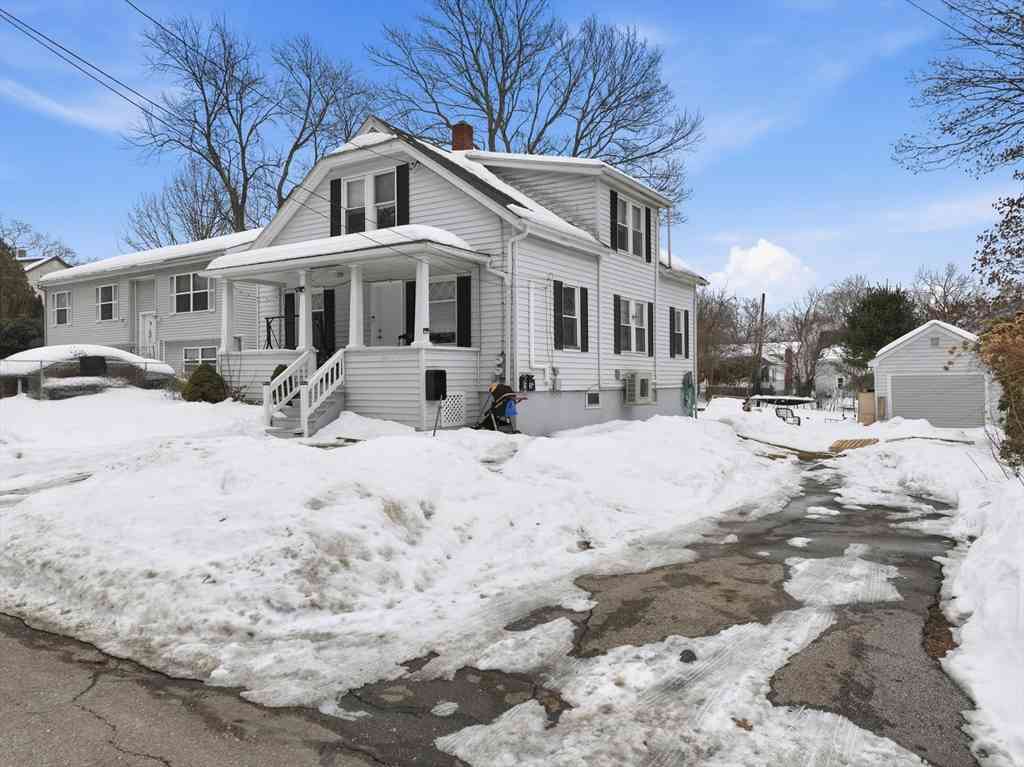 Apartment For Rent - 26 Tower St #2<br/> Webster, MA 01570