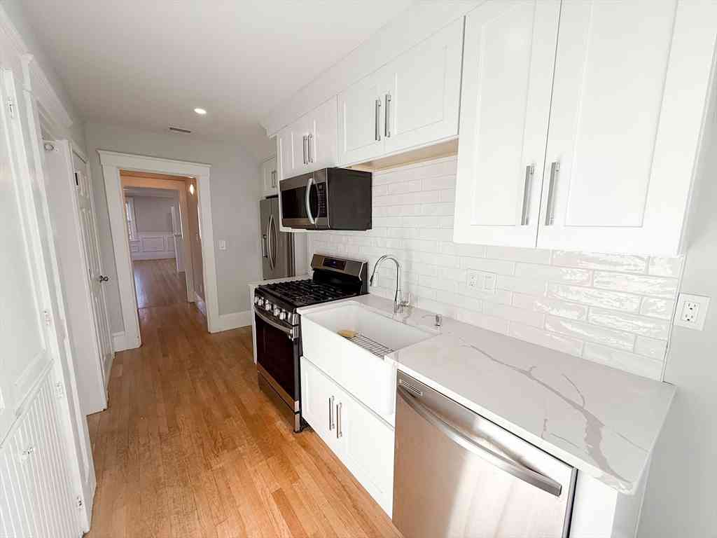 Apartment For Rent - 41 Pond St. #1<br/> Framingham, MA 01702