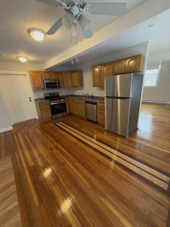 Apartment For Rent - 43 Sherman St #2<br/> Foxboro, MA 02035