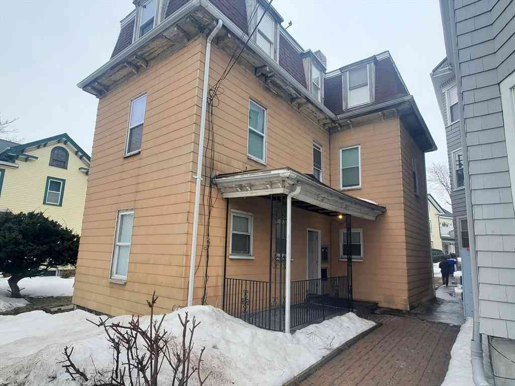 Apartment For Rent - 18 Rockville Park #1<br/> Boston, MA 02119