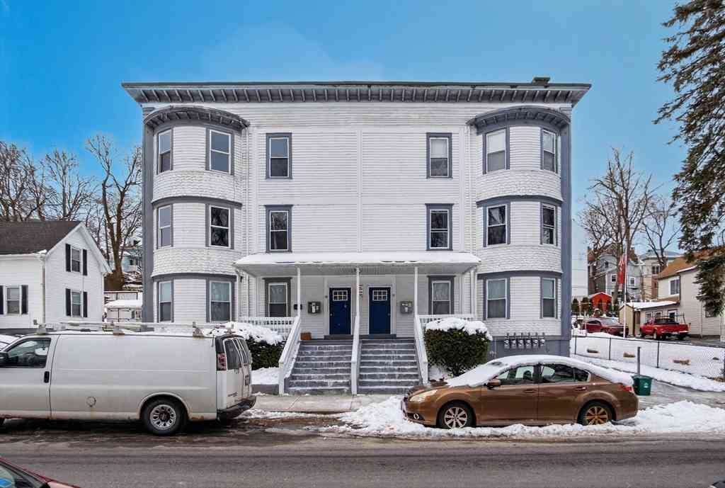 Homes For Rent - 18 Crystal St<br/> Worcester, MA 01603