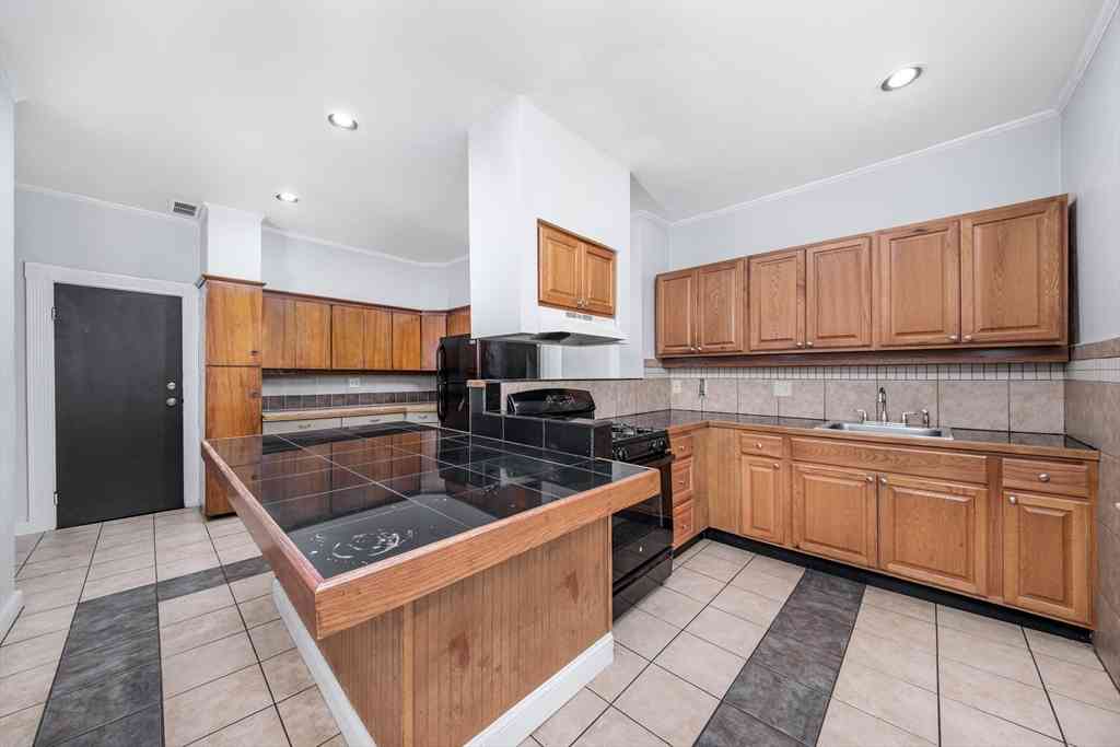 Apartment For Rent - 51 Shurtleff #3<br/> Chelsea, MA 02150