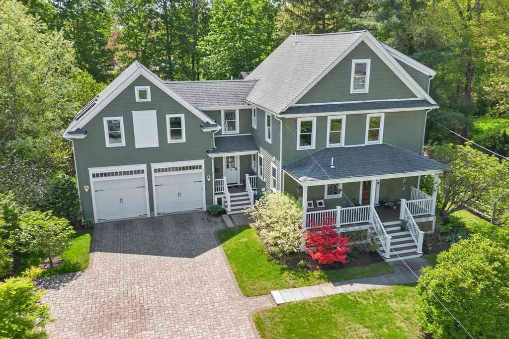 Homes For Sale - 18 Hill St<br/> Middlesex County, Lexington, MA 02421