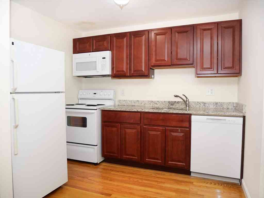 Apartment For Rent - 1039 Commonwealth Ave #26<br/> Boston, MA 02215