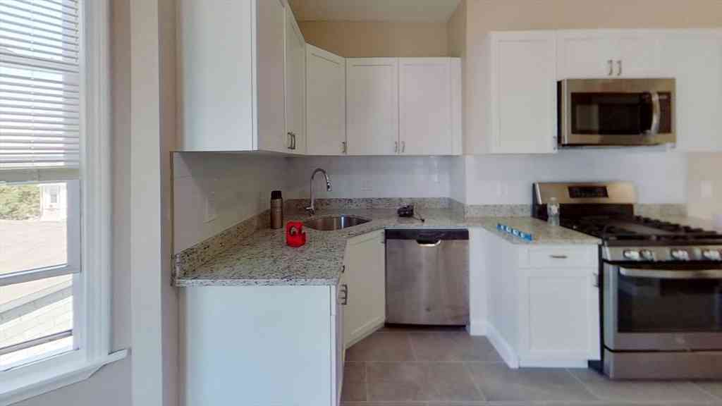 Apartment For Rent - 119 George St. #3<br/> Boston, MA 02119