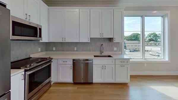 Apartment For Rent - 104-106 Warren St. #3<br/> Boston, MA 02135