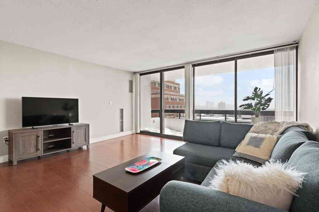 Condo For Rent - 566 Commonwealth Avenue #1003<br/> Boston, MA 02215