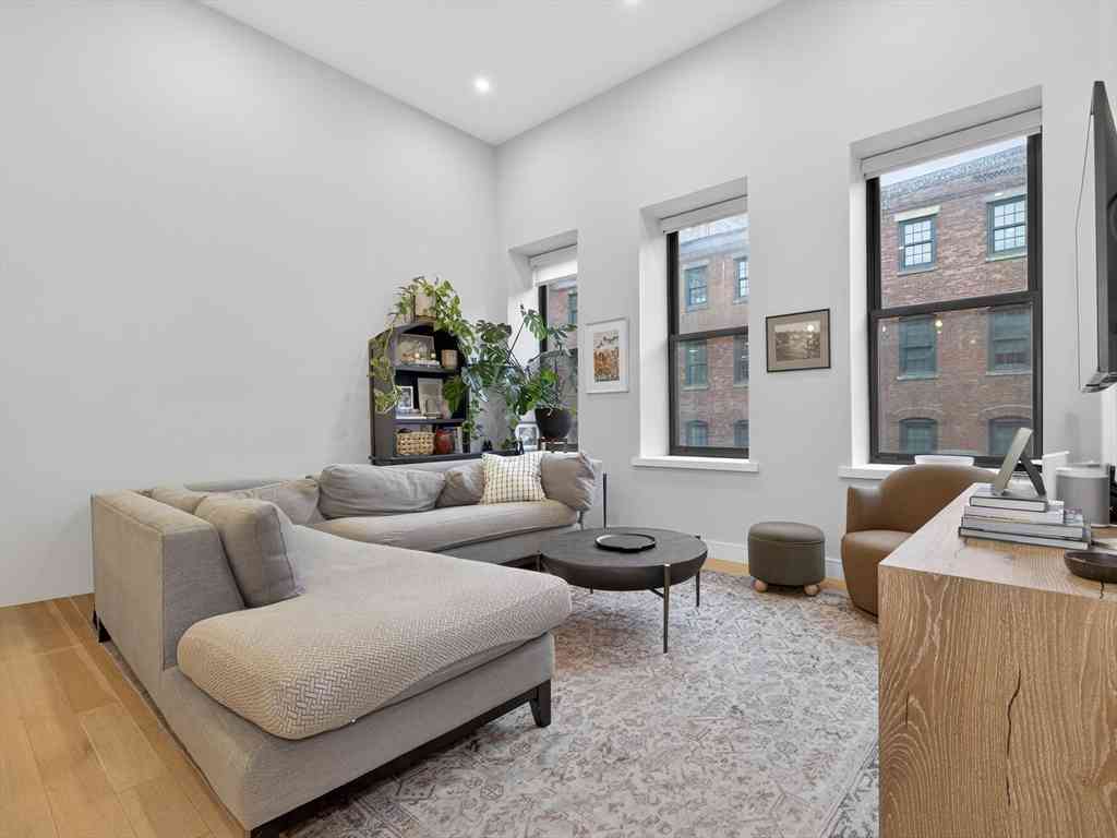 Apartment For Rent - 355 Congress St #501<br/> Boston, MA 02210