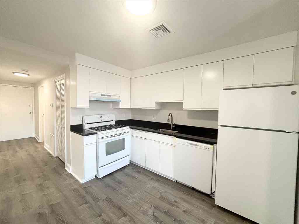 Apartment For Rent - 94 Eastern Ave #7<br/> Malden, MA 02148