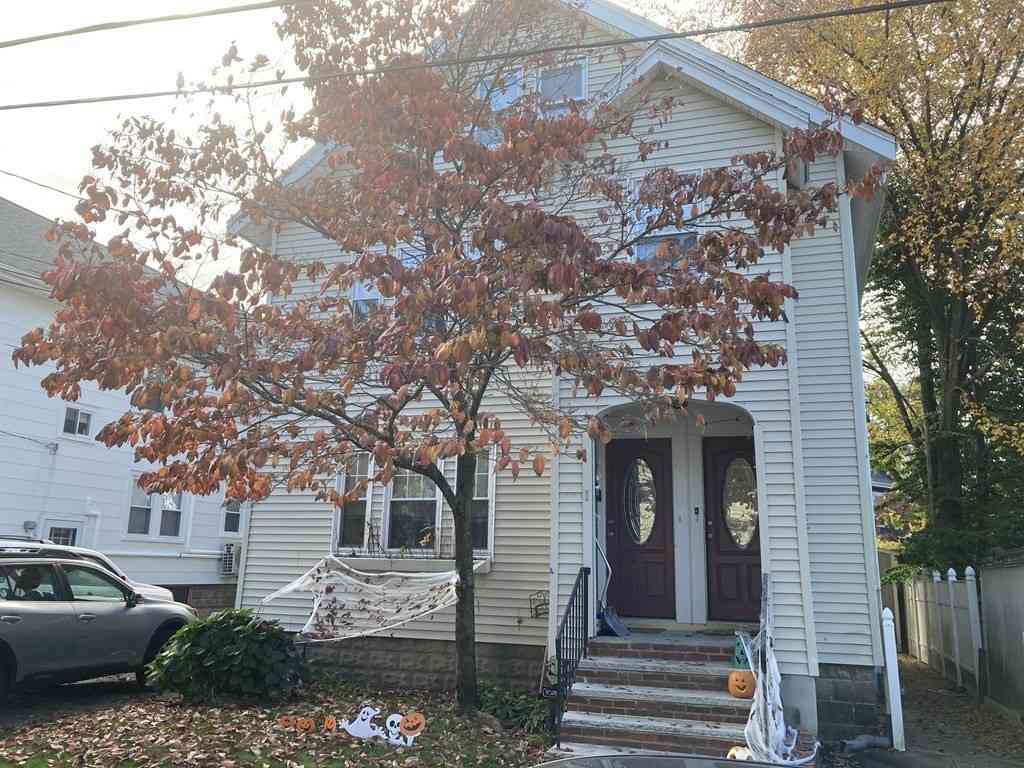 Apartment For Rent - 1 Hilltop Road #1<br/> Watertown, MA 02472