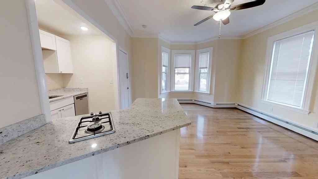 Apartment For Rent - 65 Walden St #1F<br/> Cambridge, MA 02140