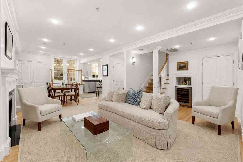 Condo For Sale - 9-11 Worcester Sq #1<br/> Boston, MA 02118