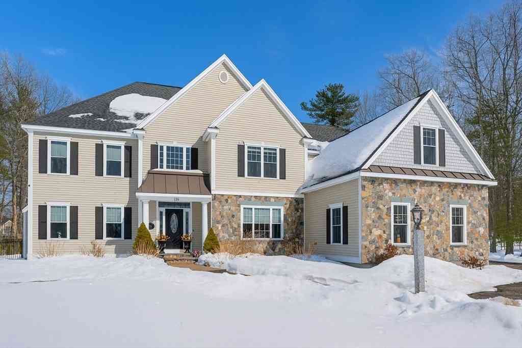 Homes For Sale - 139 Oak Tr<br/> Worcester County, Bolton, MA 01740