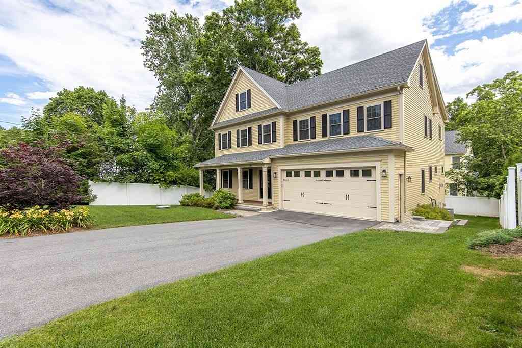 Homes For Rent - 33 Liberty<br/> Lexington, MA 02420