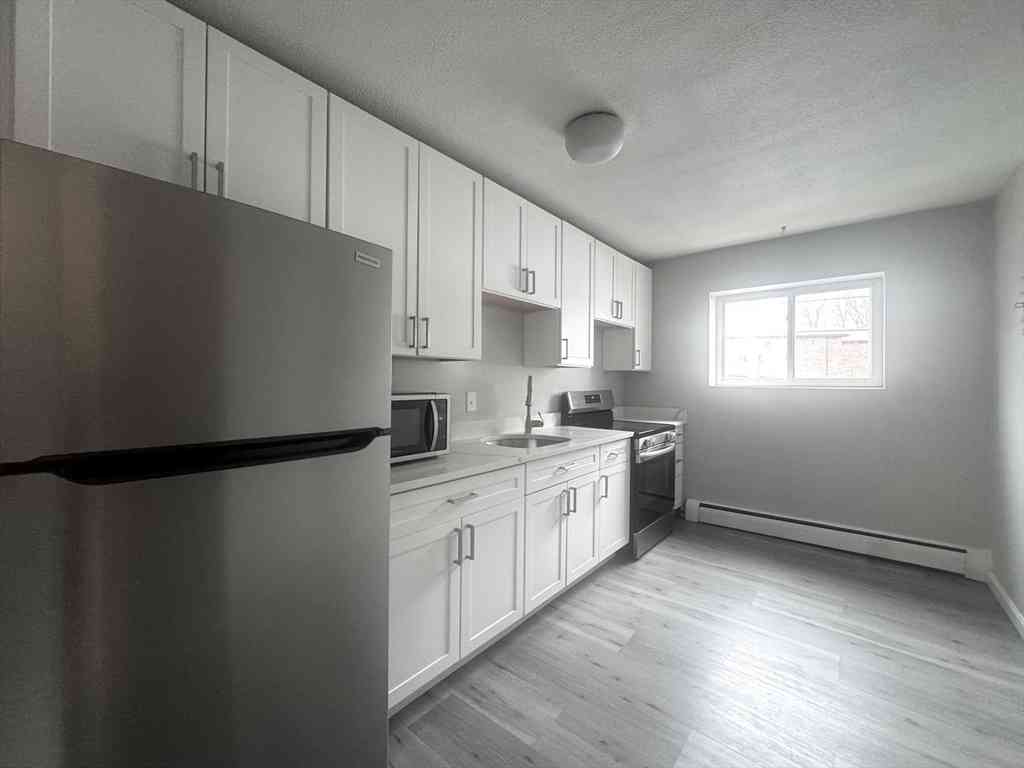 Apartment For Rent - 23 Westgate #4<br/> Boston, MA 02132