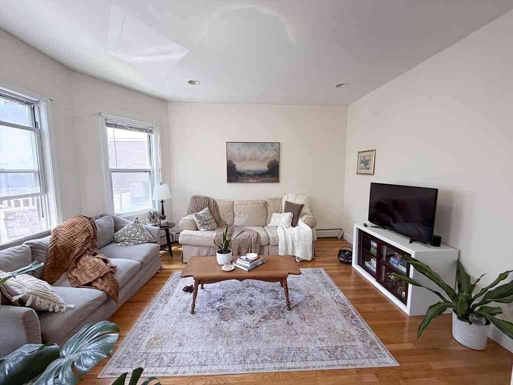 Apartment For Rent - 143 Hillside St #2<br/> Boston, MA 02120