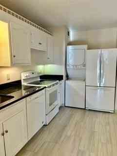 Condo For Rent - 40 Village Rd. #610<br/> Middleton, MA 01949
